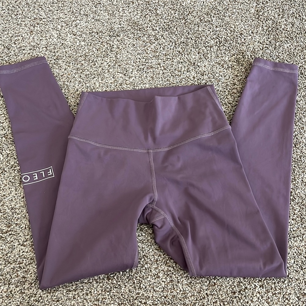 FLEO leggings